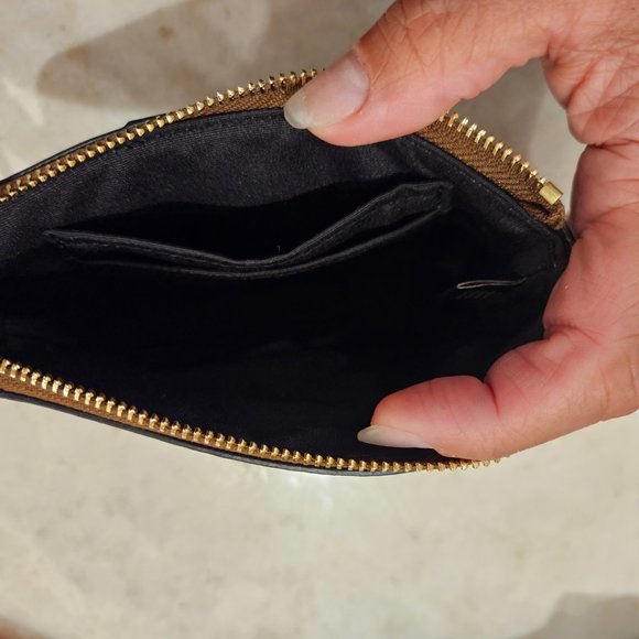 BNWT Coach wristlet - Picture 2 of 2